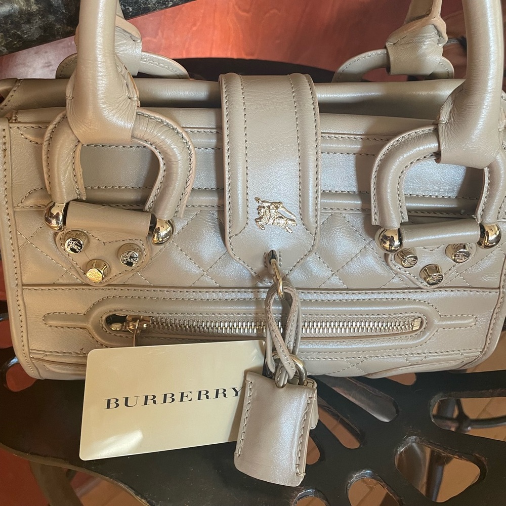 Authentic Cream Burberry Leather Manor Bag